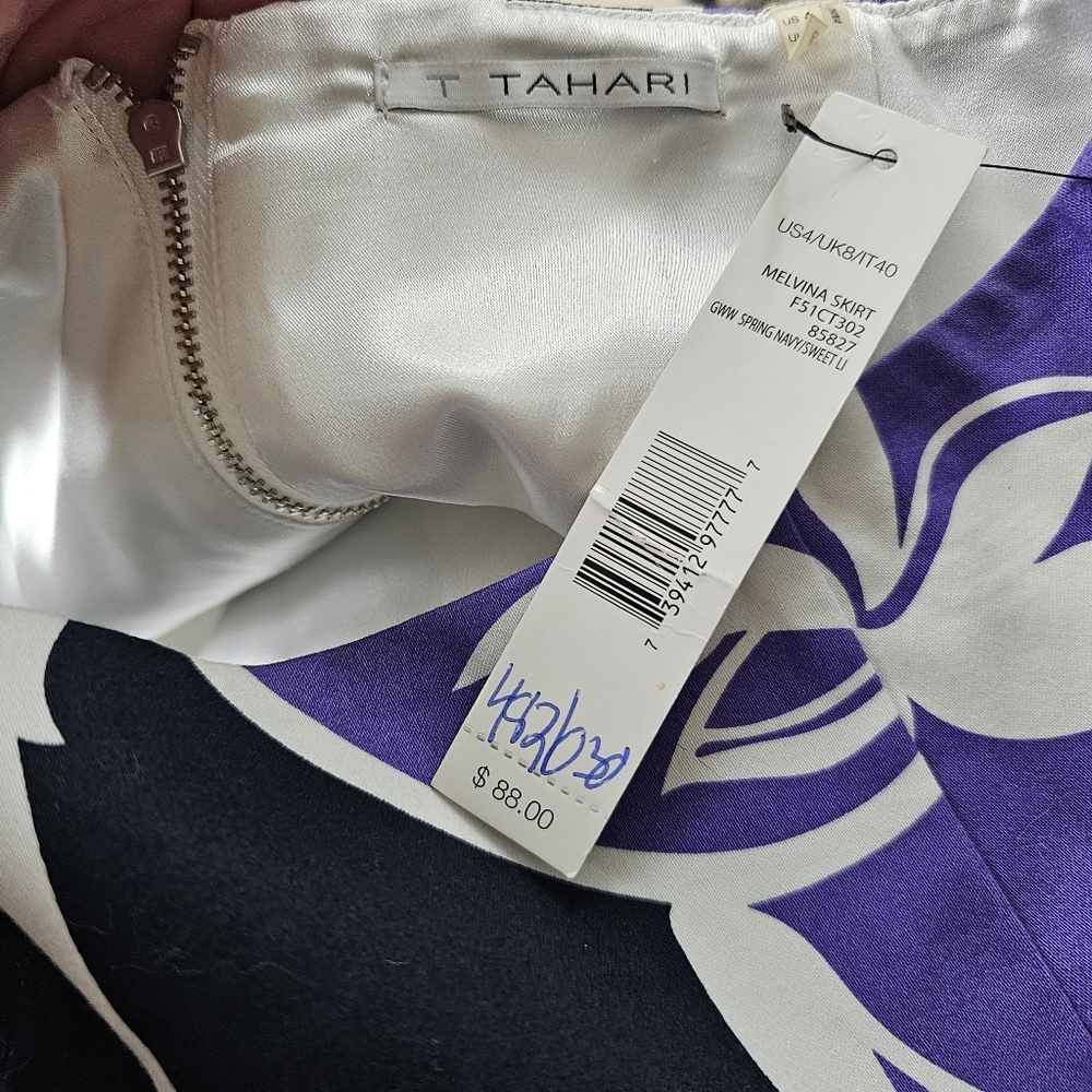 Tahari Melvina Tropical Floral Mini Skirt In 4 NWT - Picture 4 of 5